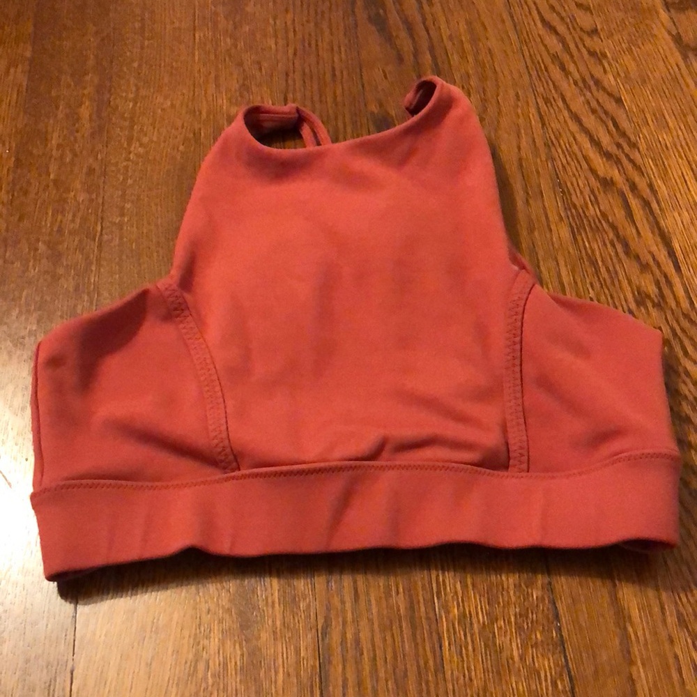 IVL High￼ Neck Sports Bra